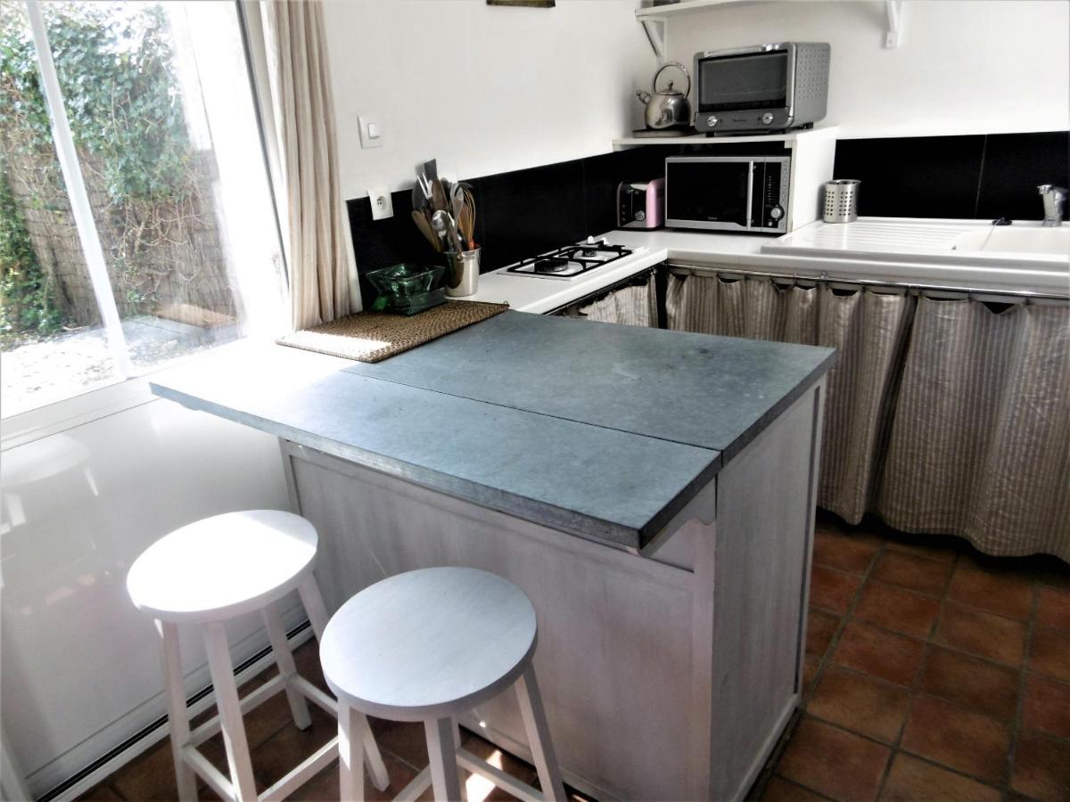 Le Chai Maison De Charme Pour Tribu Joyeuse Le Château-dʼOléron Extérieur photo