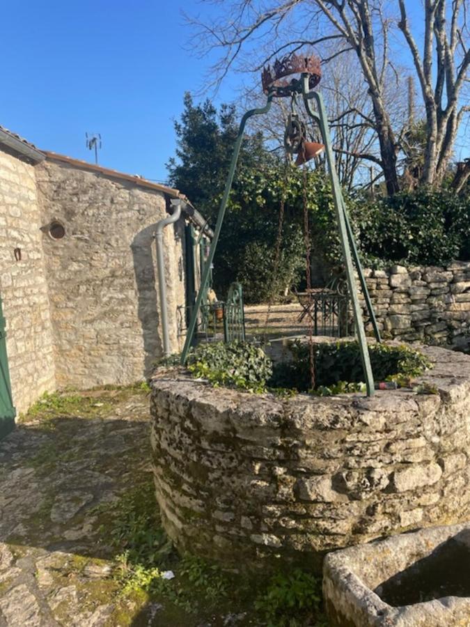 Le Chai Maison De Charme Pour Tribu Joyeuse Le Château-dʼOléron Extérieur photo